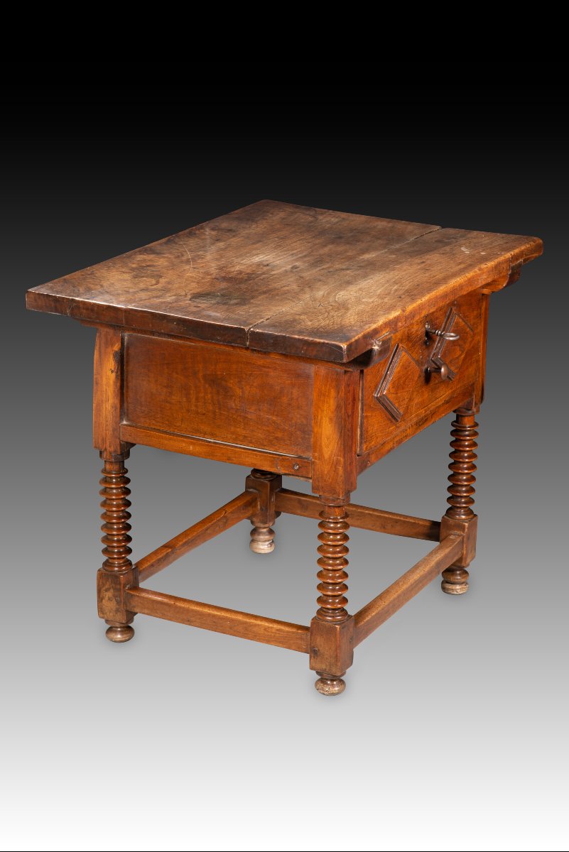 Table. Wood, Iron. Guadalajara Region, Spain, 17th Century. -photo-3