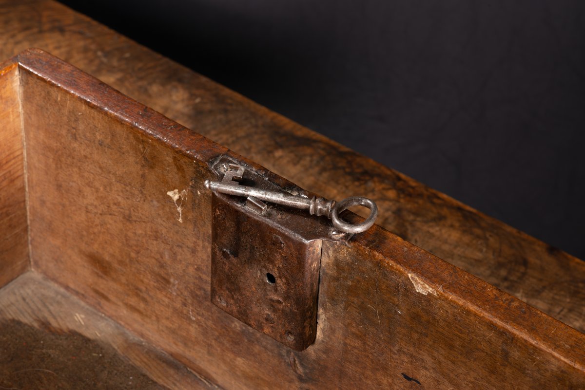 Table. Wood, Iron. Guadalajara Region, Spain, 17th Century. -photo-4