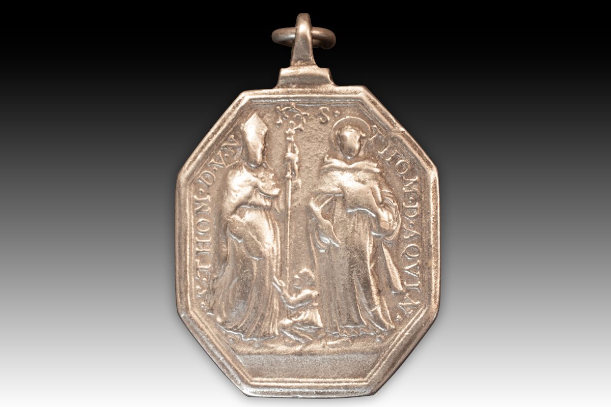 Médaille, saint Thomas l’Évangéliste, saint Thomas d’Aquin, sainte Anne et saint J..