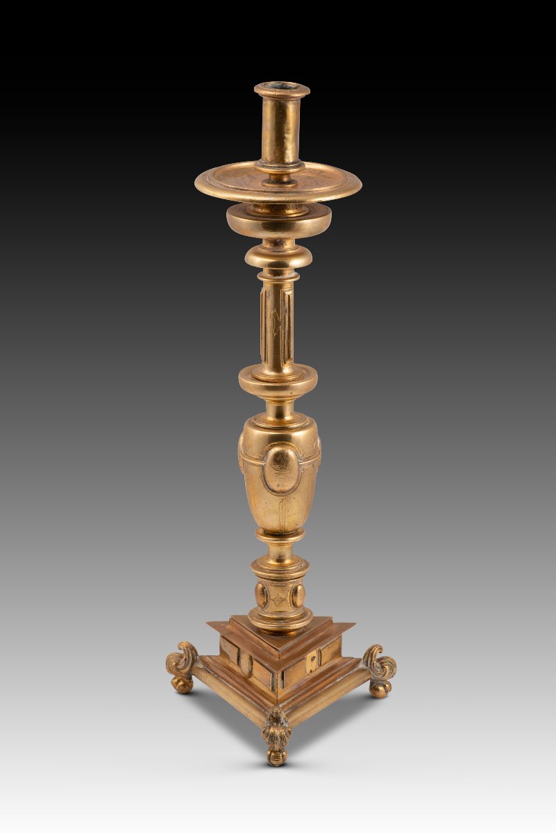 Candlestick. Bronze. Spanish School, 17th Century.  -photo-2