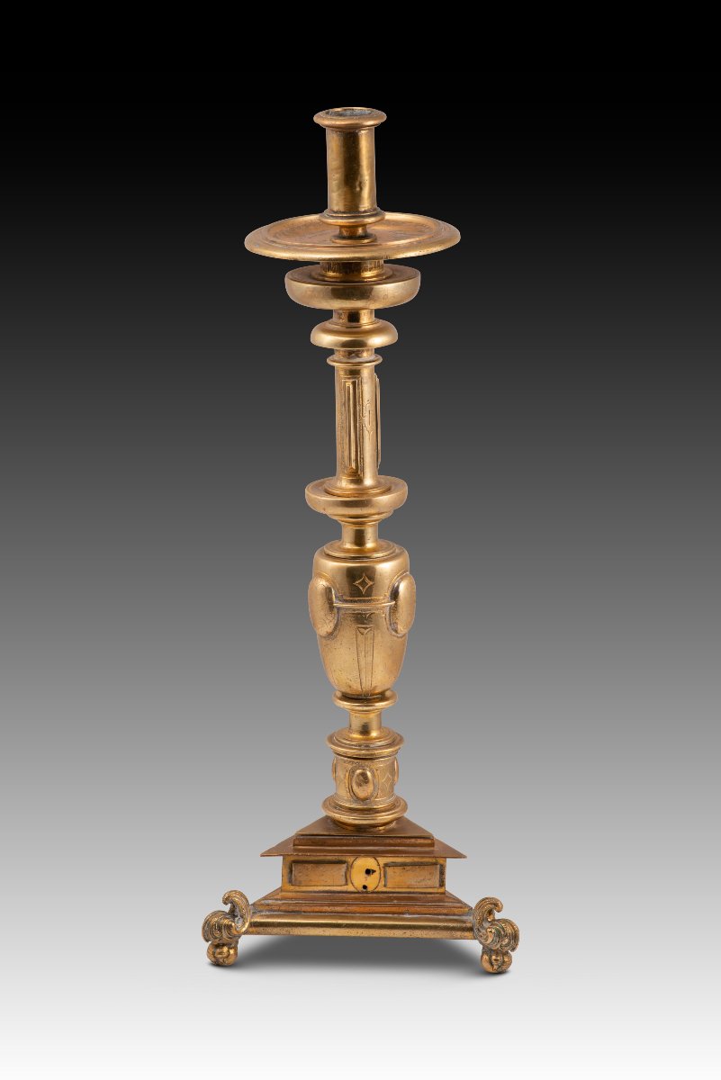 Candlestick. Bronze. Spanish School, 17th Century.  -photo-3