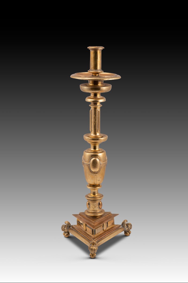 Candlestick. Bronze. Spanish School, 17th Century.  -photo-2
