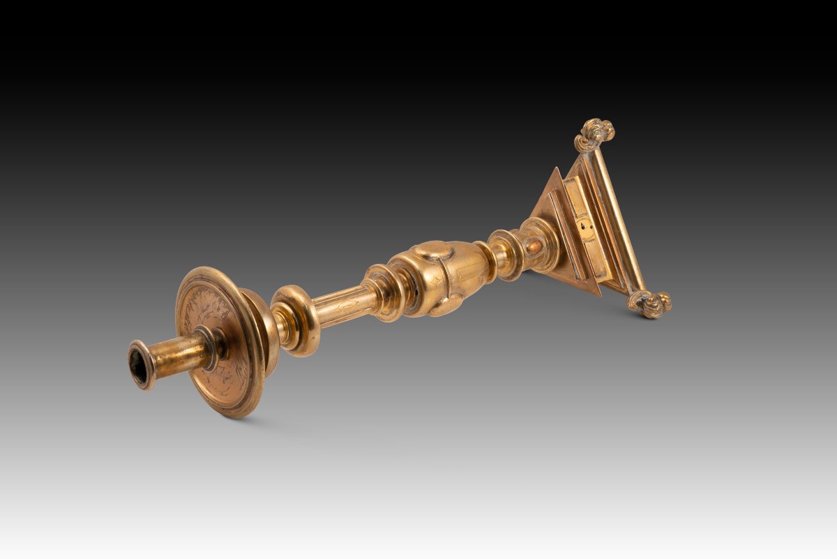 Candlestick. Bronze. Spanish School, 17th Century.  -photo-3
