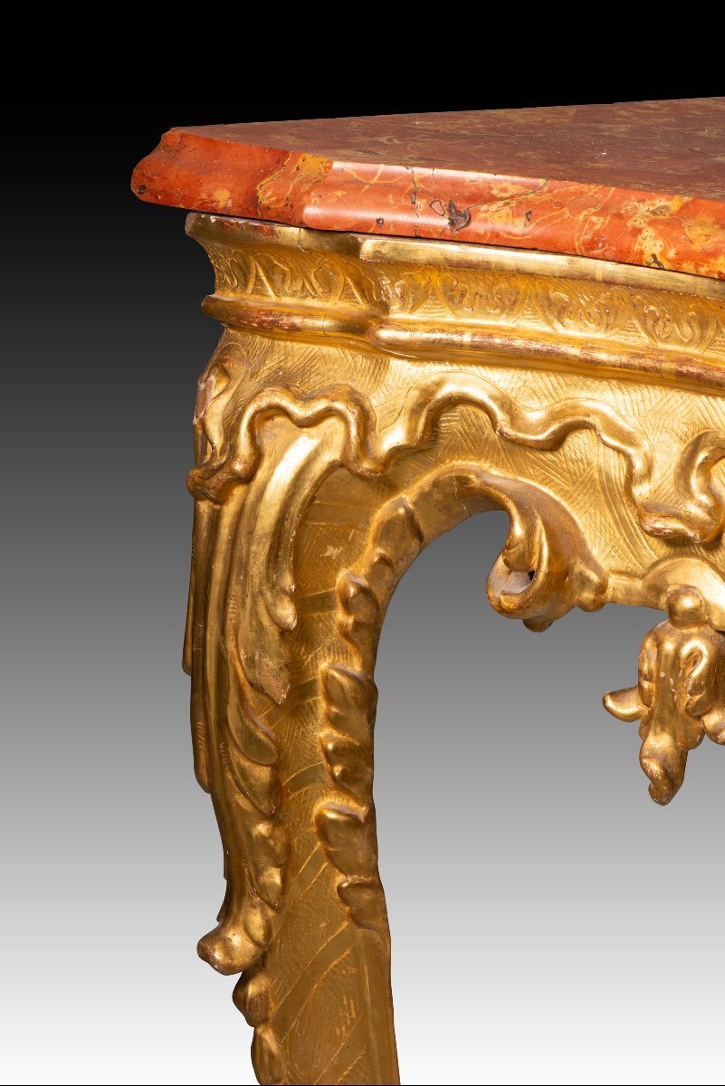 Console. Bois sculpté et doré, marbre. XVIIIe siècle. -photo-6