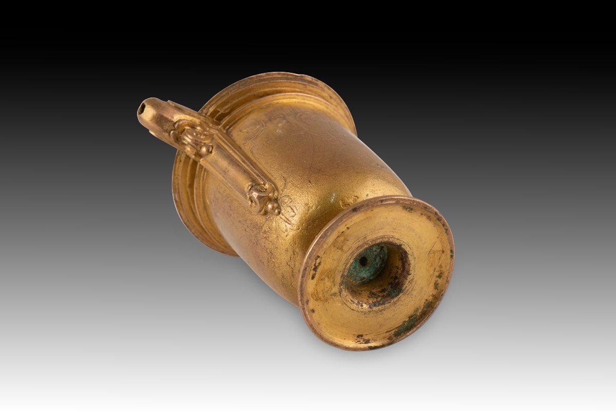 Jug With A Spout. Gilded Bronze. Spanish School, 17th Century. -photo-2