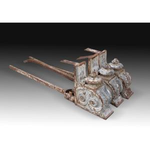 Iron Corbels. 19th-20th Centuries. 