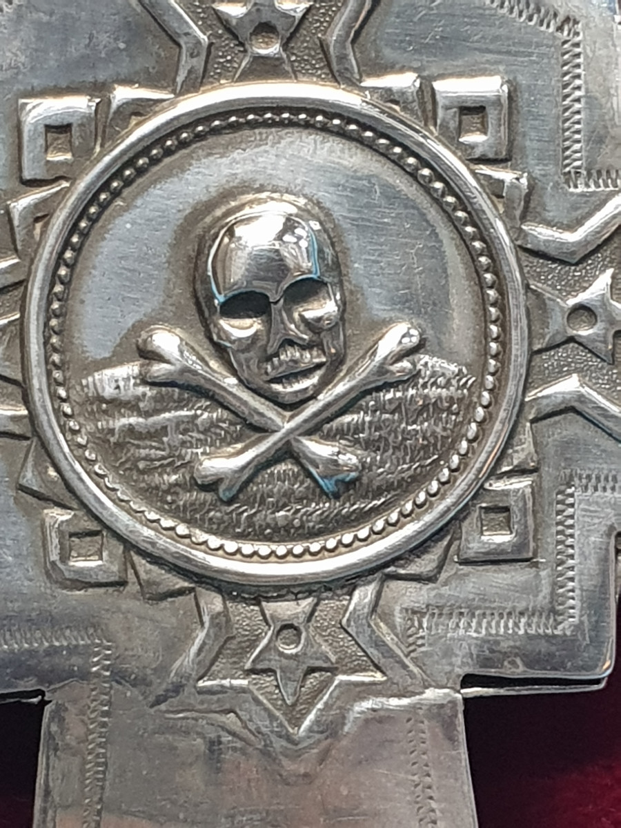 Croix en argent massif. Moscou 1892, essayeur A. Svetschin, orfèvre Vassili Sikathev.-photo-4