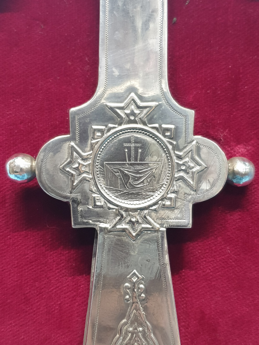 Croix en argent massif. Moscou 1892, essayeur A. Svetschin, orfèvre Vassili Sikathev.-photo-5