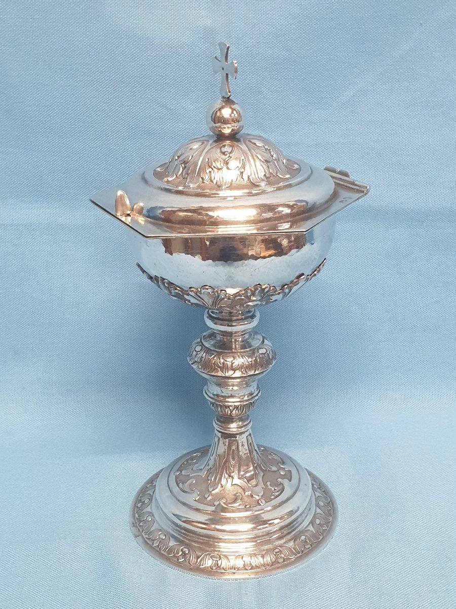 A Silver Ciborium. Lucca, 1753, Silversmith Michelangelo And Giovanni Vambré.-photo-2