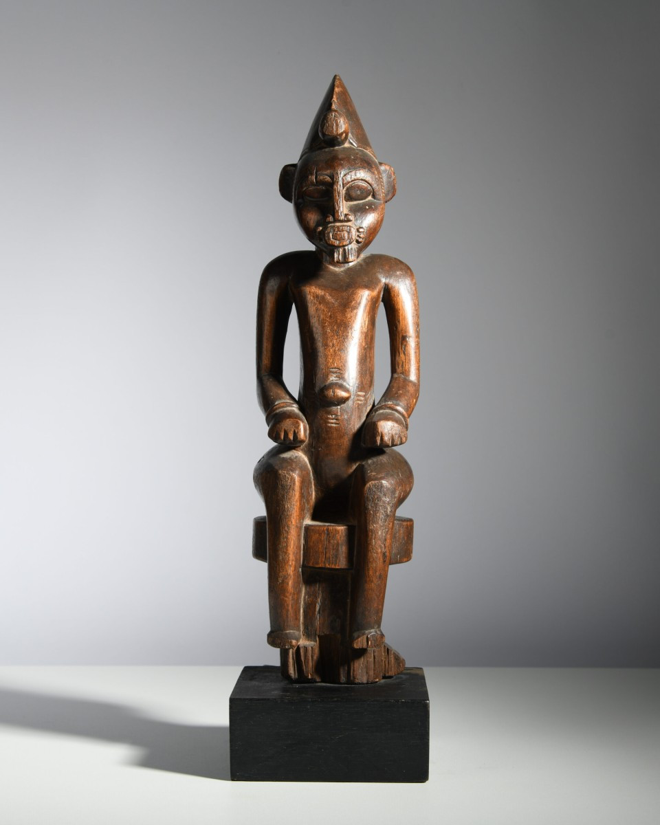 Seated Male Statue Of A Senufo Pombibele-photo-3