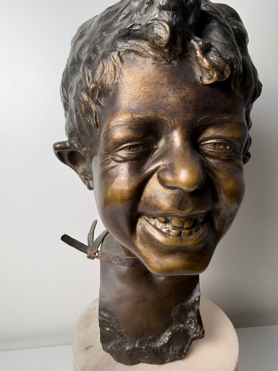 Sculpture en bronze représentant la tête d'un gamin des rues napolitain - fin du XIXe siècle-photo-1