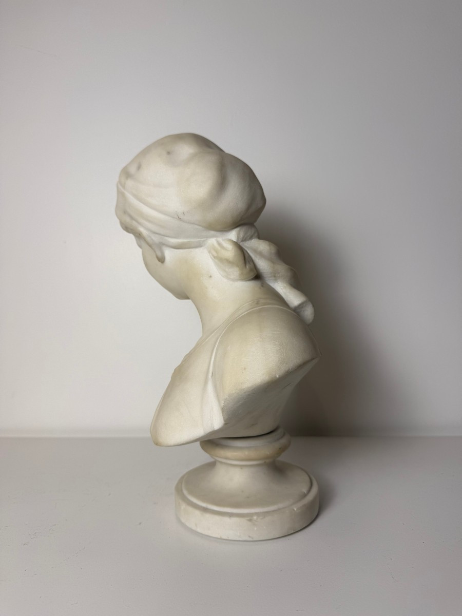 Sculpture Depicting The Bust Of A Young Woman - 19th Century-photo-1