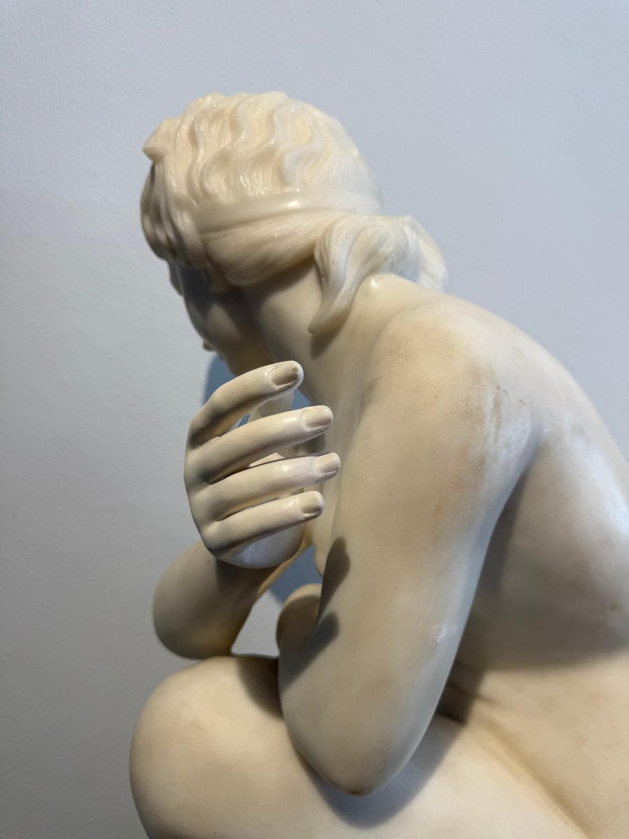Sculpture Depicting A Crouching Venus, Carved From Carrara Marble—20th Century. Italy -photo-4