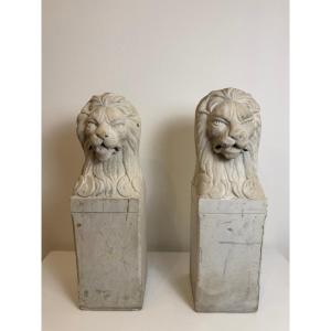 Paire de lions florentins en marbre blanc de Carrare - fin du XIXe siècle