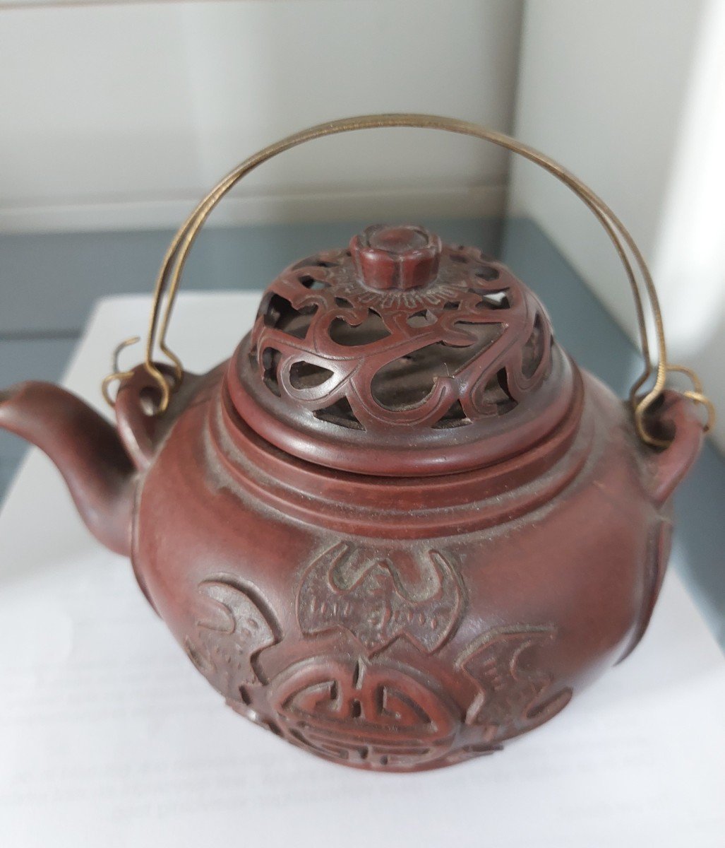 Beautiful Old Chinese  "yixing" Teapot-photo-2